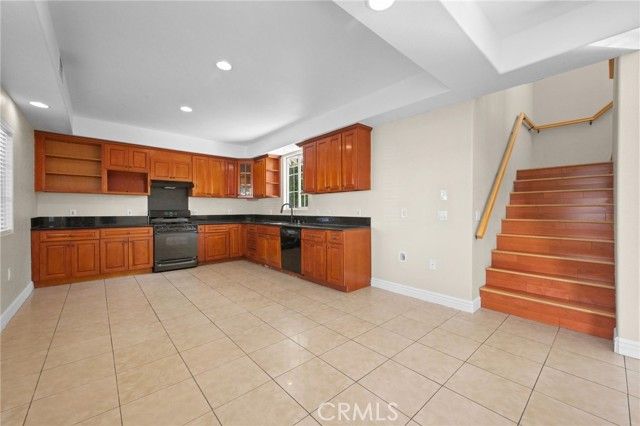 2057 Bush, Santa Ana, CA 92706