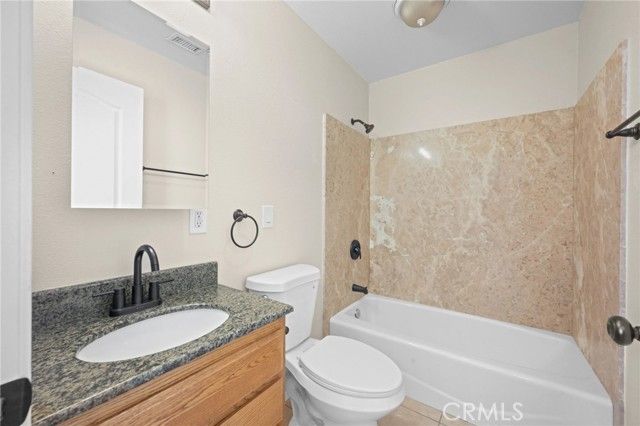 2057 Bush, Santa Ana, CA 92706