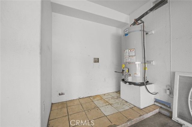 2057 Bush, Santa Ana, CA 92706