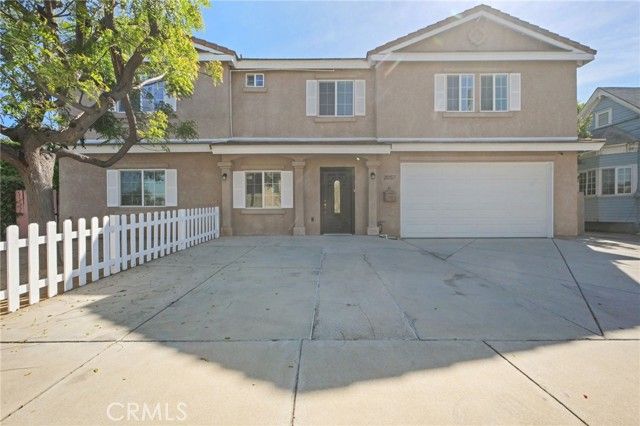 2057 Bush, Santa Ana, CA 92706