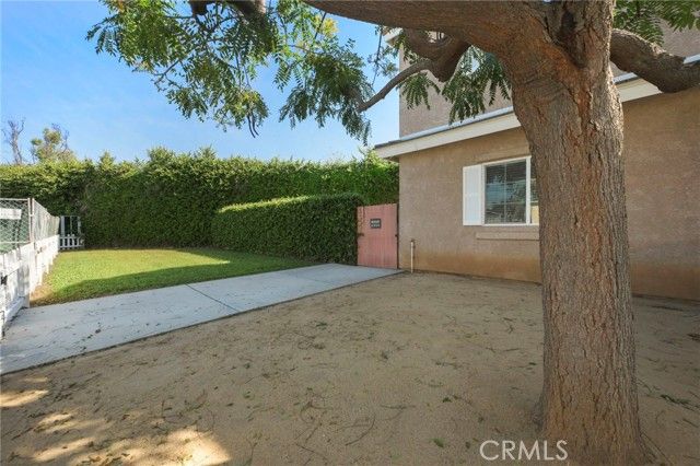 2057 Bush, Santa Ana, CA 92706