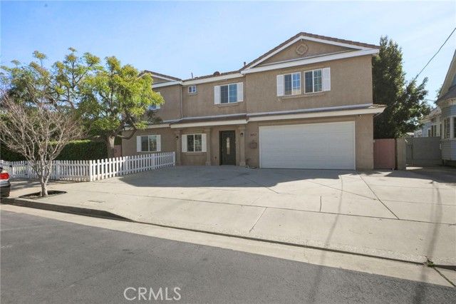 2057 Bush, Santa Ana, CA 92706