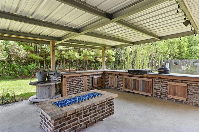 27 Walker Creek Dr Drive, Sulphur, LA 70663
