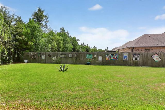 27 Walker Creek Dr Drive, Sulphur, LA 70663