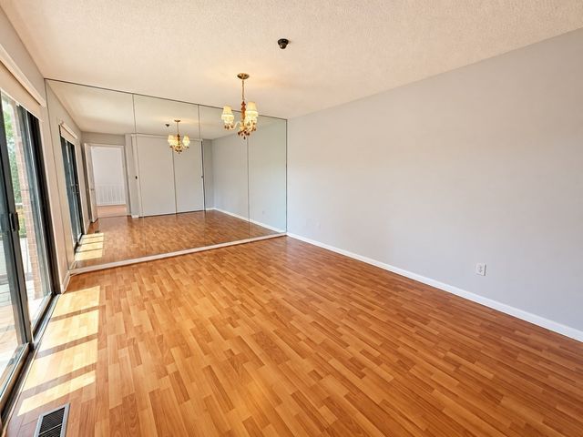 91 Rosewood Dr 91, Stoughton, MA 02072