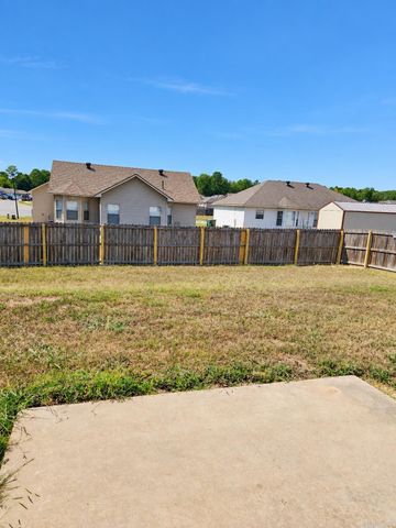 6218 McPherson Road, Little Rock, AR 72204