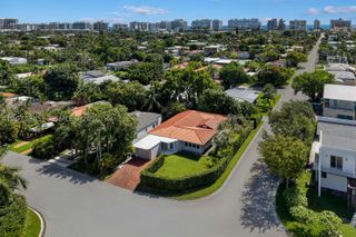8901 Hawthorne Ave, Surfside, FL 33154