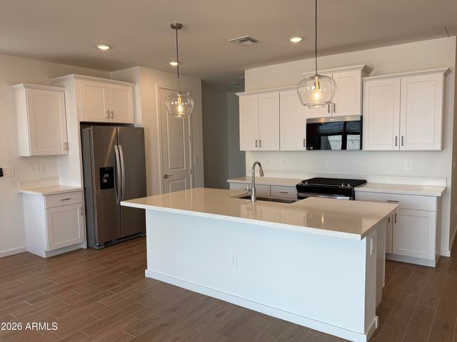 4426 W HUNTER Trail, San Tan Valley, AZ 85144