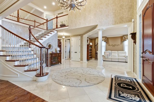 5520 Whitehall Boulevard, Rochester, MI 48306