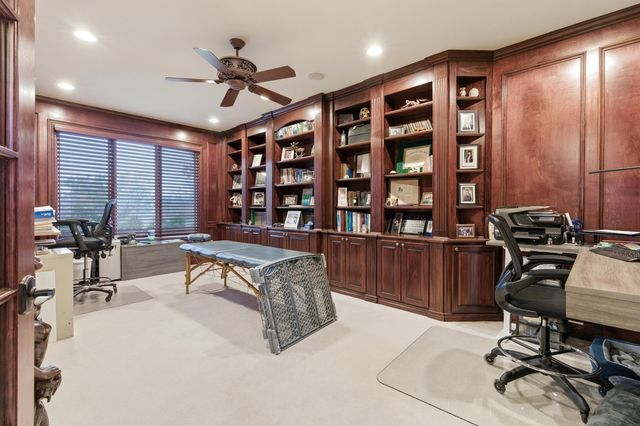 5520 Whitehall Boulevard, Rochester, MI 48306