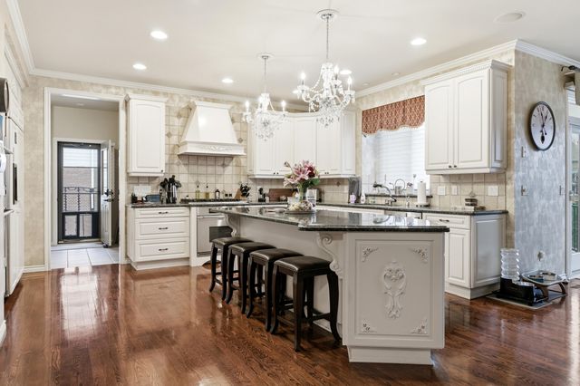 5520 Whitehall Boulevard, Rochester, MI 48306