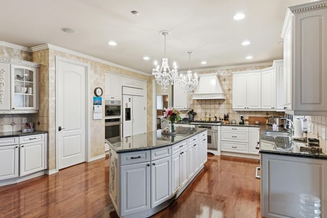 5520 Whitehall Boulevard, Rochester, MI 48306