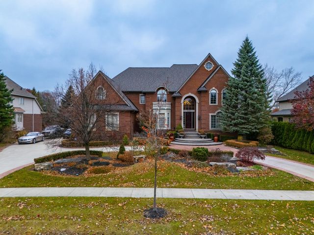 5520 Whitehall Boulevard, Rochester, MI 48306