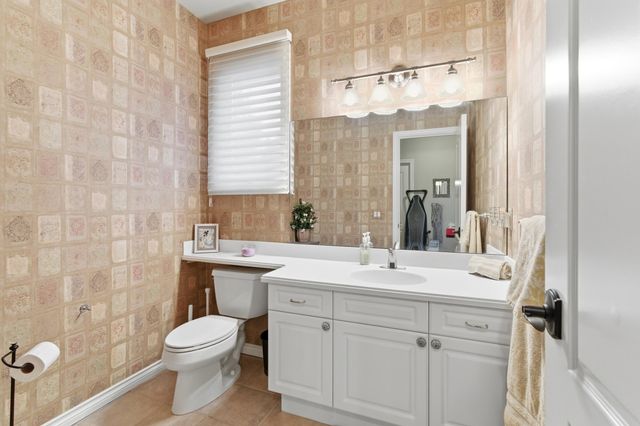 5520 Whitehall Boulevard, Rochester, MI 48306