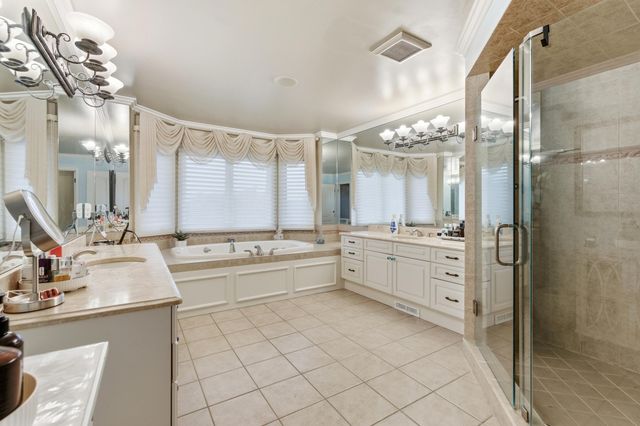 5520 Whitehall Boulevard, Rochester, MI 48306