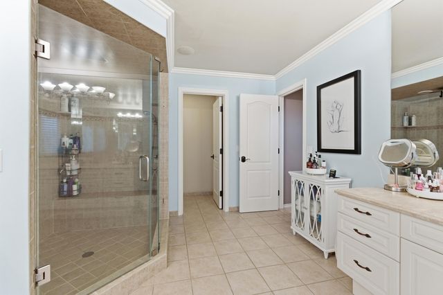 5520 Whitehall Boulevard, Rochester, MI 48306