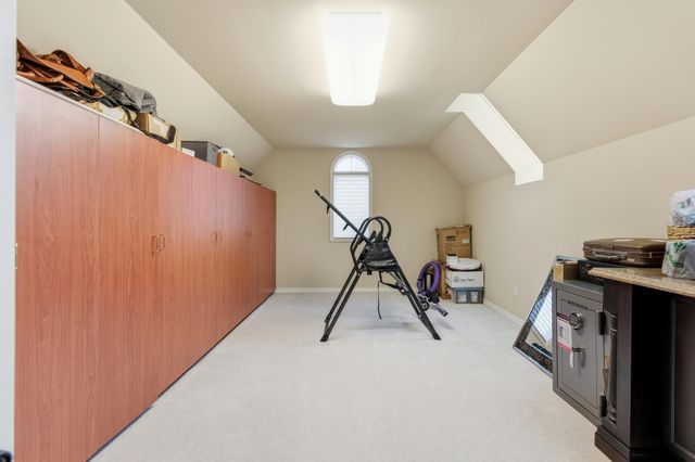 5520 Whitehall Boulevard, Rochester, MI 48306