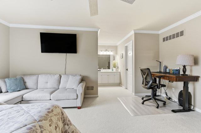 5520 Whitehall Boulevard, Rochester, MI 48306