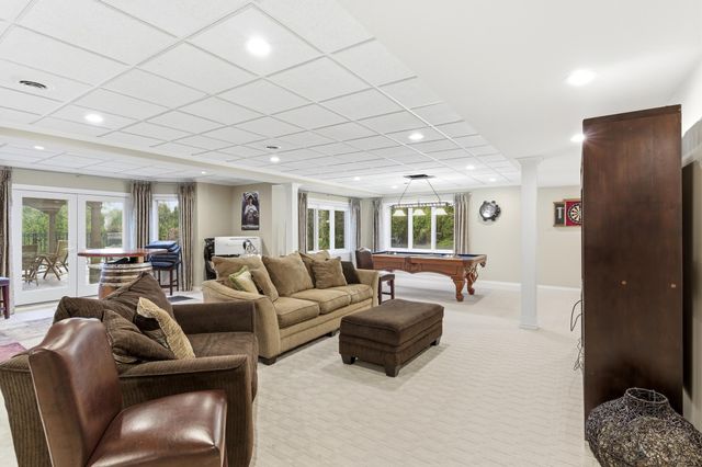 5520 Whitehall Boulevard, Rochester, MI 48306