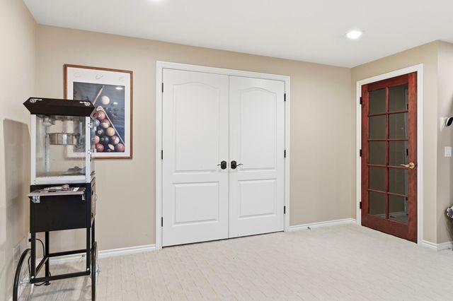 5520 Whitehall Boulevard, Rochester, MI 48306