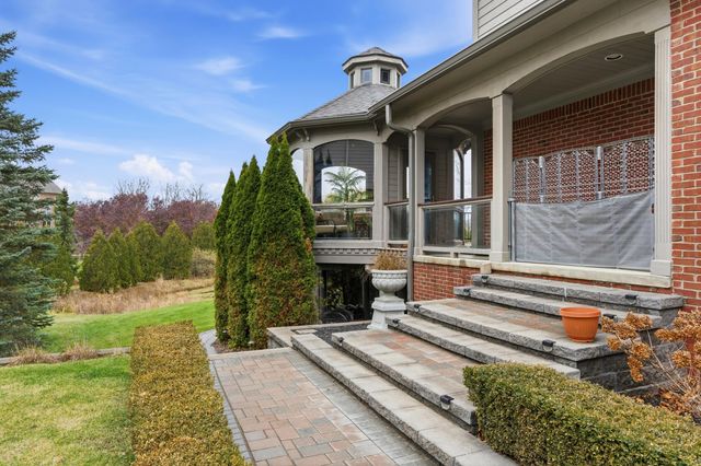 5520 Whitehall Boulevard, Rochester, MI 48306