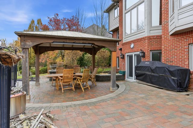 5520 Whitehall Boulevard, Rochester, MI 48306