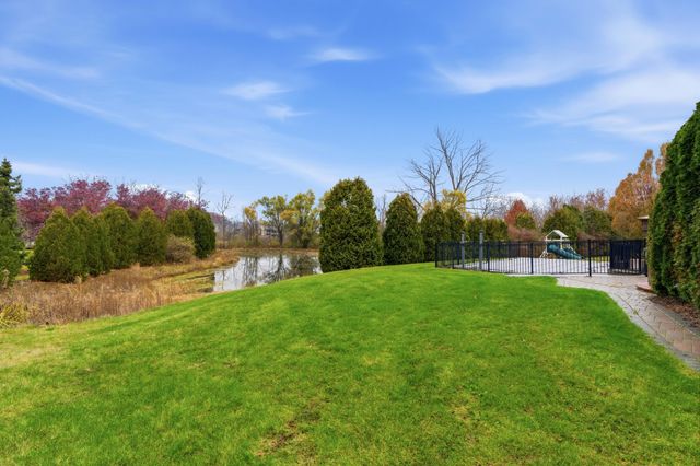 5520 Whitehall Boulevard, Rochester, MI 48306