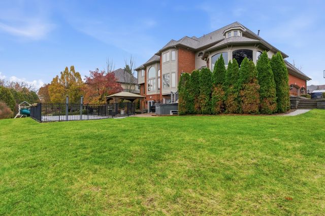 5520 Whitehall Boulevard, Rochester, MI 48306