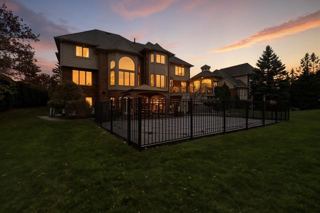 5520 Whitehall Boulevard, Rochester, MI 48306