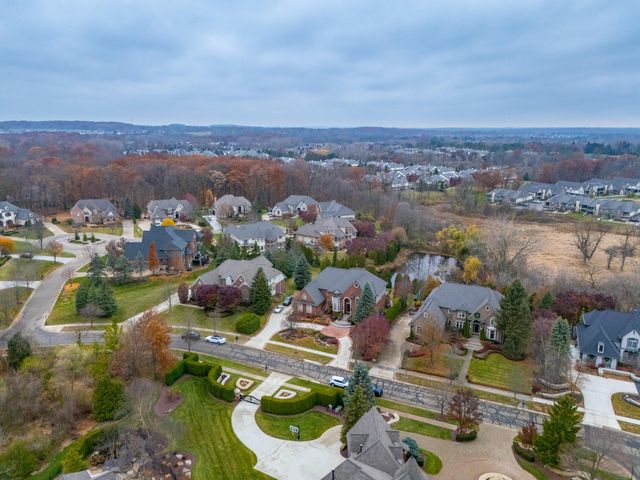 5520 Whitehall Boulevard, Rochester, MI 48306