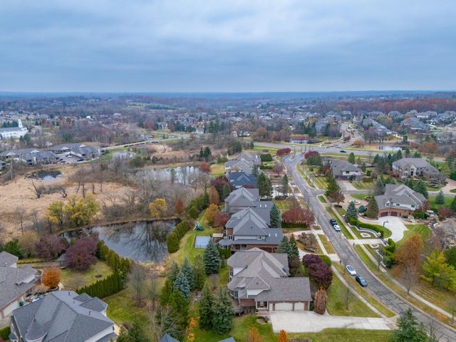 5520 Whitehall Boulevard, Rochester, MI 48306