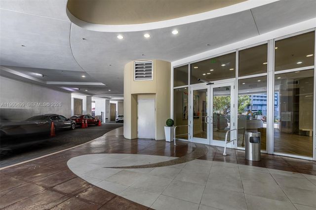 1750 N Bayshore Dr 2001, Miami, FL 33132