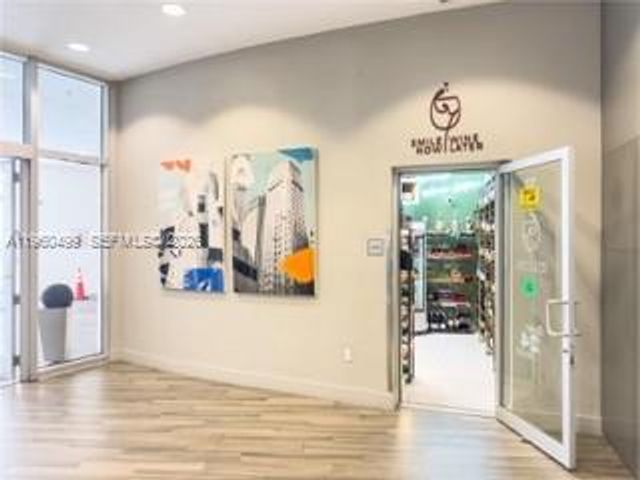 1750 N Bayshore Dr 2001, Miami, FL 33132