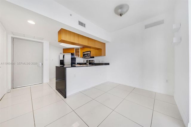 1750 N Bayshore Dr 2001, Miami, FL 33132