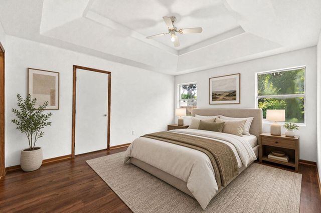903 Travis ST, Lockhart, TX 78644