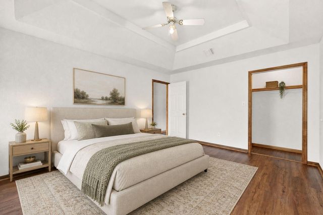 903 Travis ST, Lockhart, TX 78644