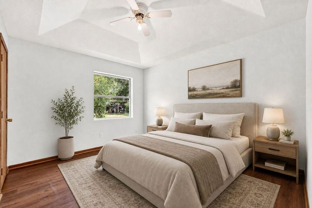 903 Travis ST, Lockhart, TX 78644