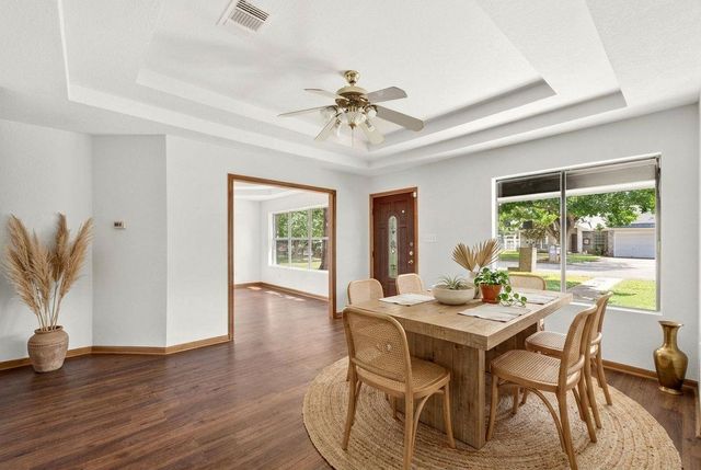 903 Travis ST, Lockhart, TX 78644