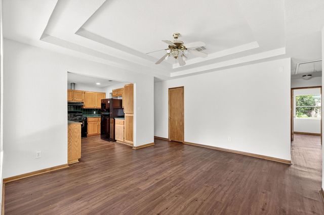 903 Travis ST, Lockhart, TX 78644