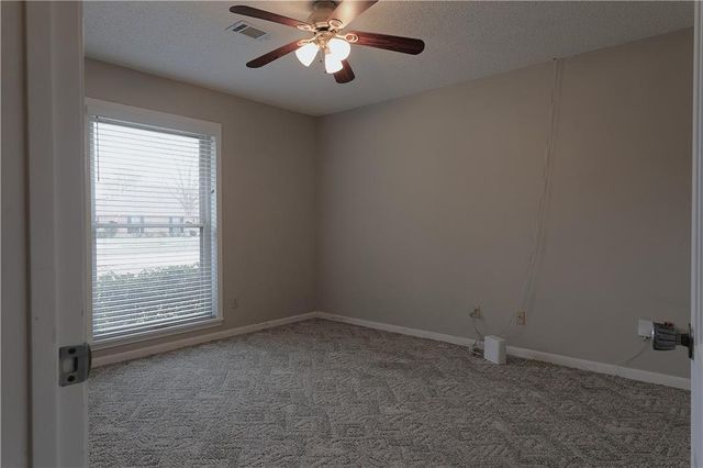 302 SWEETBRIAR Drive, Alexandria, LA 71303