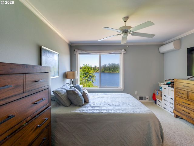 5110 S LANDING Dr 303, Portland, OR 97239