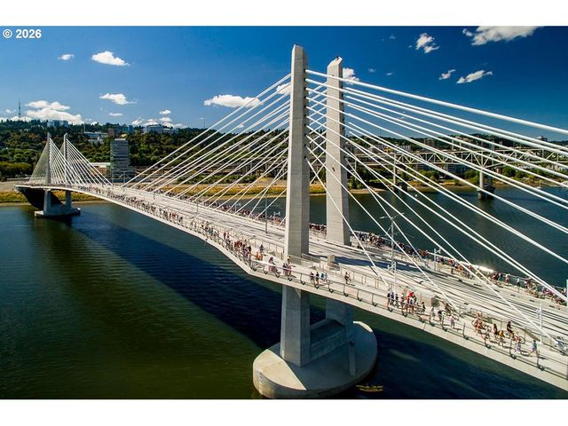 5110 S LANDING Dr 303, Portland, OR 97239