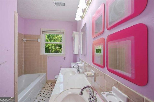 5147 Charmant Place, Dunwoody, GA 30360
