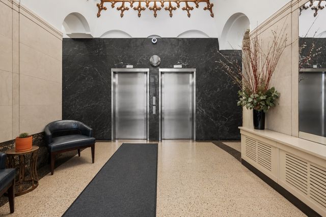 315 7th Ave Apt 17C, New York City, NY 10001