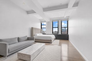 315 7th Ave Apt 17C, New York City, NY 10001