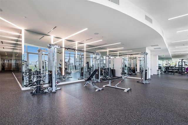 488 NE 18th St 401, Miami, FL 33132