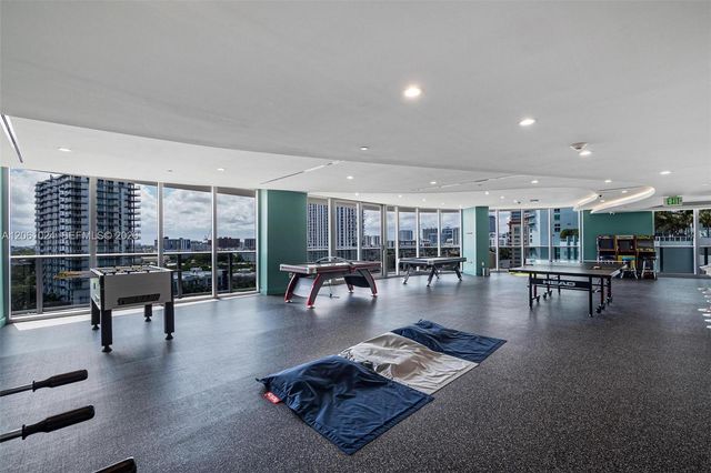 488 NE 18th St 401, Miami, FL 33132