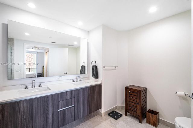 488 NE 18th St 401, Miami, FL 33132