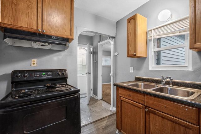 5238 N 49th STREET, Milwaukee, WI 53218