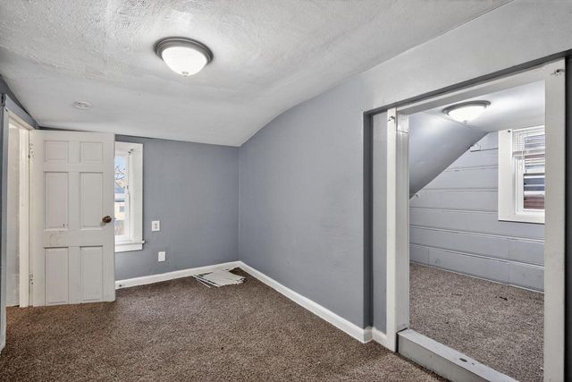 5238 N 49th STREET, Milwaukee, WI 53218